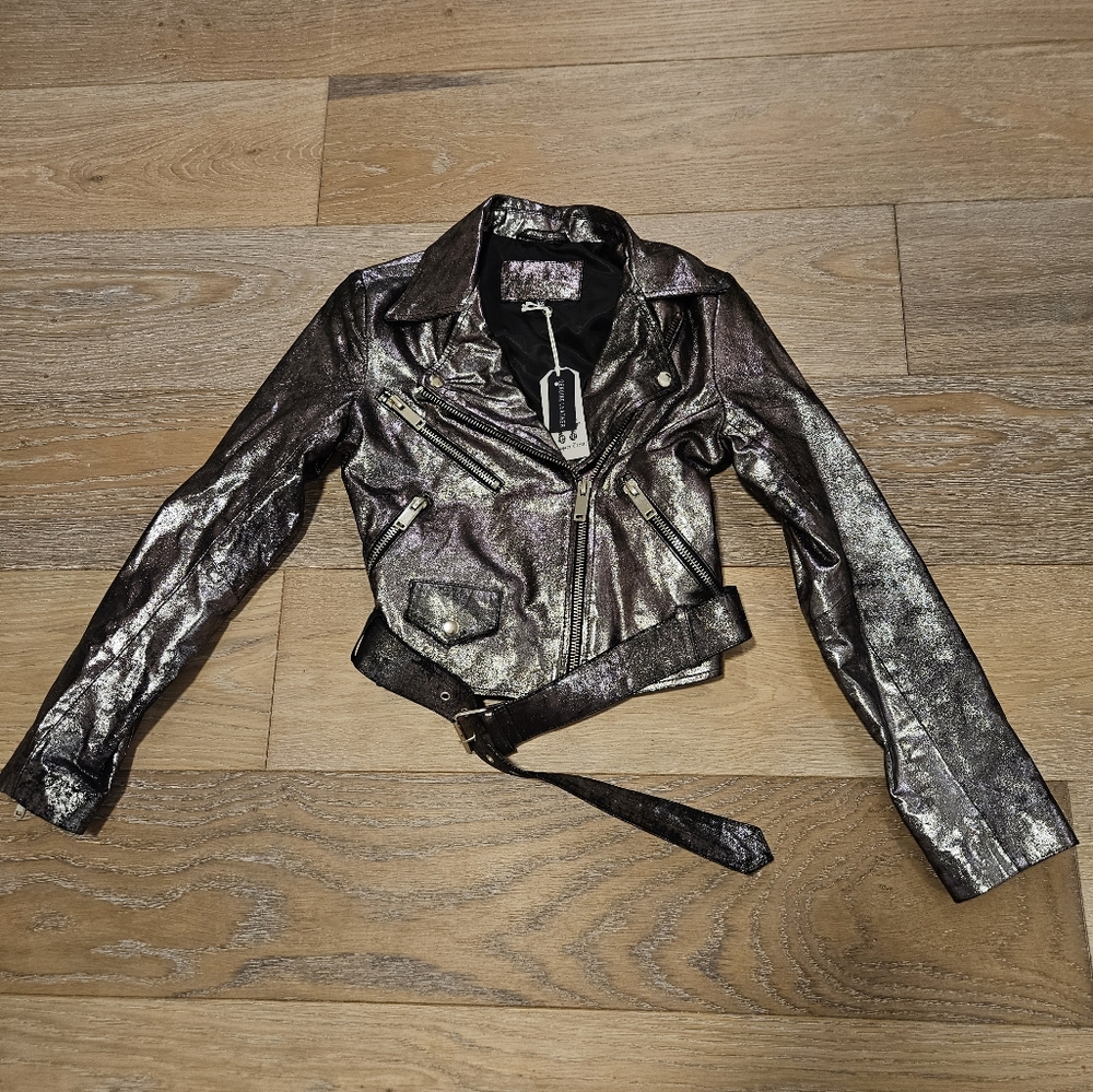 Bolongaro Trevor Savanna Leather Biker Jacket in Metalic Silver Size XS